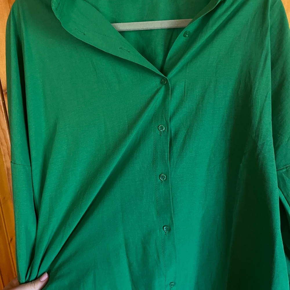 Green Button-Front Women’s Top